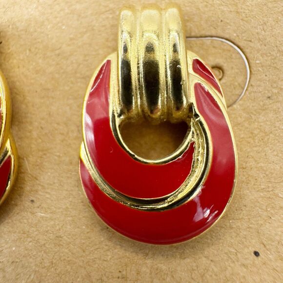 Trifari Vintage red enamel gold tone post Earrings Door Knocker Style Retro 80s - Picture 2 of 6